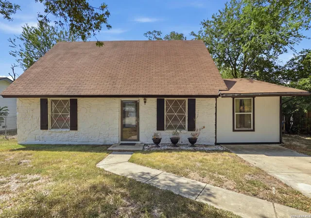 Photo 3 of Single family home for sale at 5410 Boatman Rd, Kirby, TX 78219 | MLS# 2014667 | Listing updated on 2026-09-15