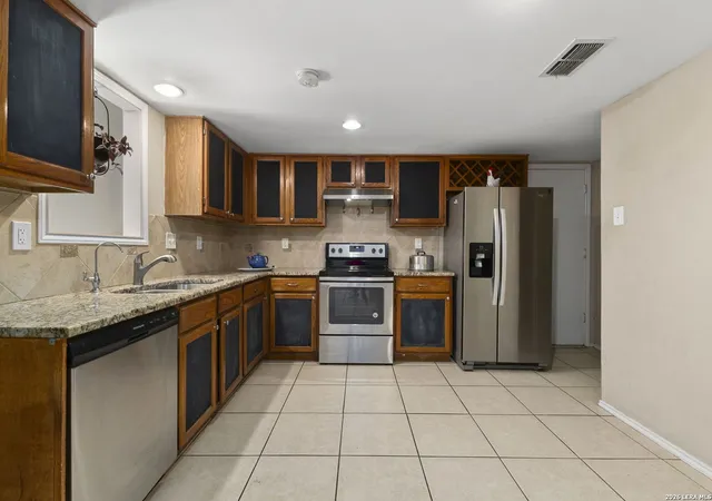 Photo 3 of Single family home for sale at 7306 Oswego Dr, San Antonio, TX 78250 | MLS# 2014684 | Listing updated on 2026-10-08