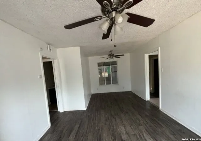 Photo 4 of Single family home for sale at 214 W Emerson Ave, San Antonio, TX 78226 | MLS# 2014696 | Listing updated on 2026-09-17