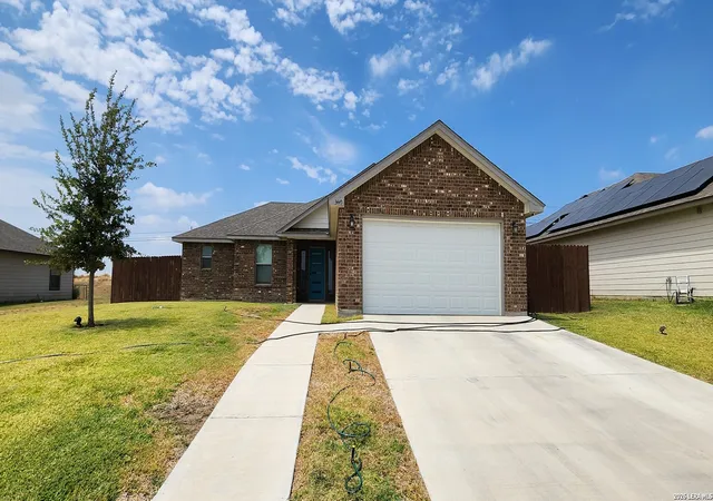 Photo 3 of Single family home for sale at 3449 Nicole St, Eagle Pass, TX 78852 | MLS# 2014700 | Listing updated on 2026-09-17