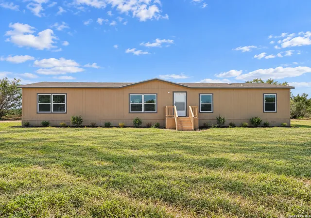 Photo 1 of Single family home for sale at 3041 Fm 1333, Poteet, TX 78065 | MLS# 2014703 | Listing updated on 2026-09-18