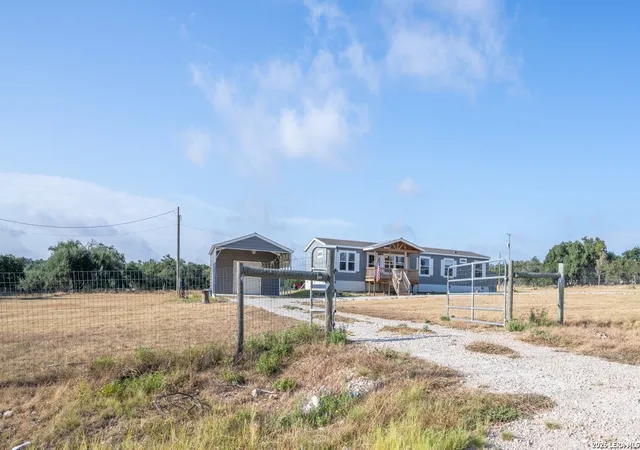 Photo 3 of Single family home for sale at 154 Scott Branch Rd, Harper, TX 78631 | MLS# 2014712 | Listing updated on 2026-09-18