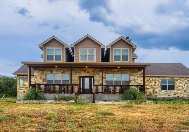 Photo 1 of Single family home for sale at 441 Eagle Ln, Fischer, TX 78623 | MLS# 2014720 | Listing updated on 2026-09-18