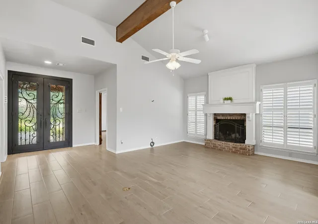 Photo 4 of Single family home for sale at 7713 Terra Mnr, Boerne, TX 78015 | MLS# 2014734 | Listing updated on 2026-09-11