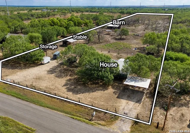Photo 3 of Single family home for sale at 6820 Coughran Rd, Pleasanton, TX 78064 | MLS# 2014751 | Listing updated on 2026-09-18