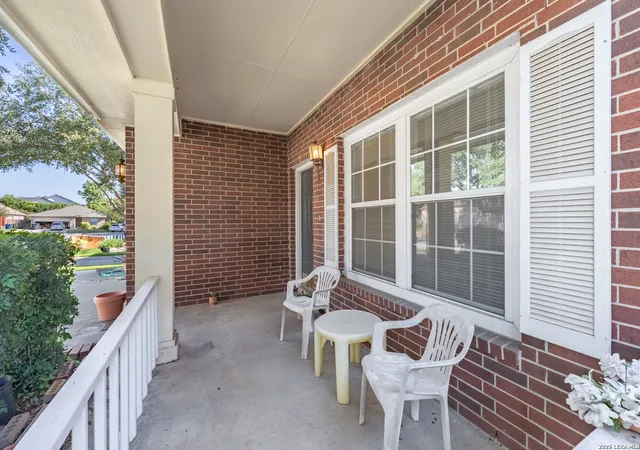 Photo 3 of Single family home for sale at 11338 Enclave Run, San Antonio, TX 78213 | MLS# 2014768 | Listing updated on 2026-09-18