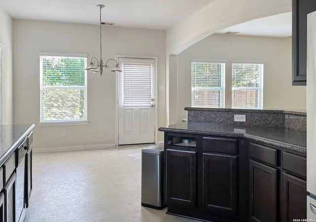 Photo 4 of Sale Pending at 1730 Park Oak Dr, Conroe, TX 77304 | MLS# 2014783 | Listing updated on 2026-09-18