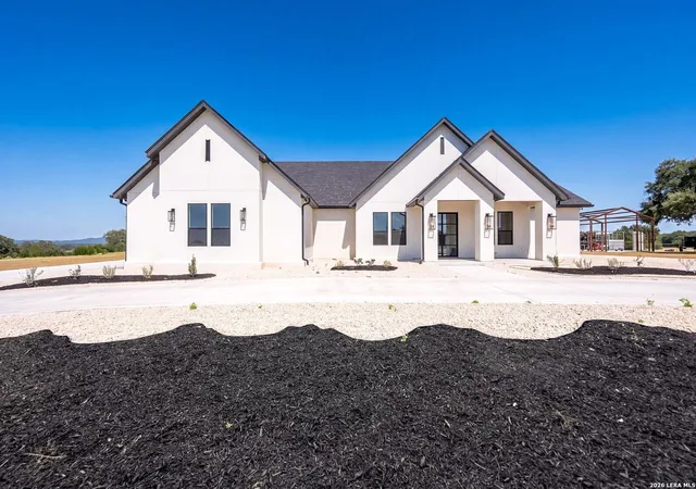 Photo 1 of Single family home for sale at 344 Martingale Trl, Bandera, TX 78003 | MLS# 2014808 | Listing updated on 2026-10-06