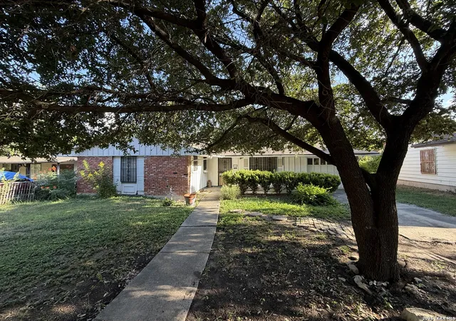 Photo 1 of Sale Pending at 310 Northvalley Dr, San Antonio, TX 78216 | MLS# 2014869 | Listing updated on 2026-10-07