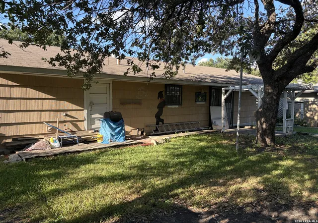 Photo 3 of Sale Pending at 310 Northvalley Dr, San Antonio, TX 78216 | MLS# 2014869 | Listing updated on 2026-10-07