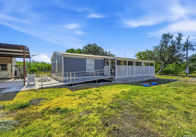 Single family home for sale at 104 County Rd 4637, Hondo, TX 78861 | MLS# 2014876