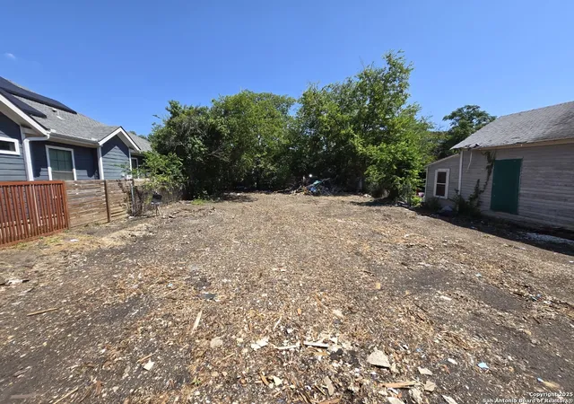 Land for sale at 208 Cactus St, San Antonio, TX 78203 | MLS# 2014881