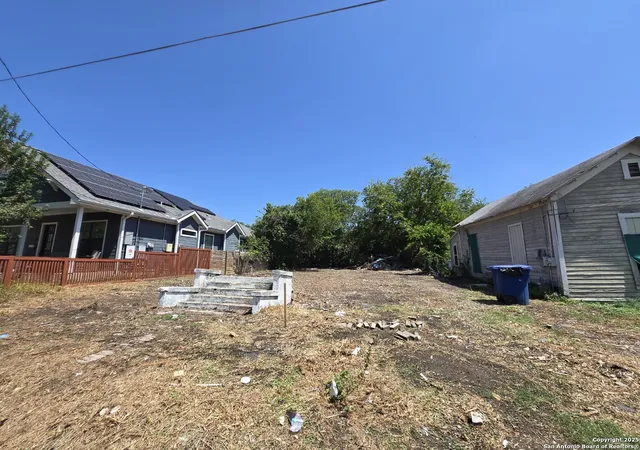 Photo 1 of Land for sale at 208 Cactus St, San Antonio, TX 78203 | MLS# 2014881 | Listing updated on 2026-09-19