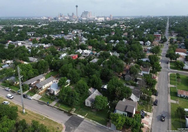 Photo 3 of Land for sale at 208 Cactus St, San Antonio, TX 78203 | MLS# 2014881 | Listing updated on 2026-09-19