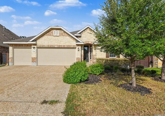 Photo 3 of Single family home for sale at 32349 Lavender Cv, Bulverde, TX 78163 | MLS# 2014889 | Listing updated on 2026-10-08