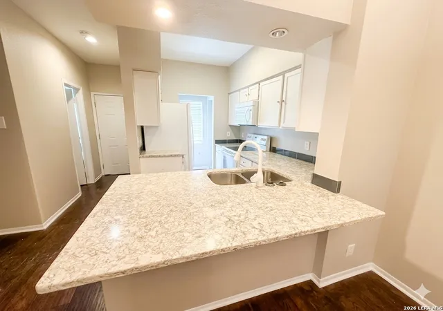 Photo 4 of Single family home for sale at 12229 Apricot Dr, San Antonio, TX 78247 | MLS# 2014898 | Listing updated on 2026-10-01
