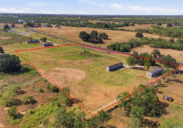 Photo 3 of Land for sale at 283 Bus Loop 181 S, Floresville, TX 78114 | MLS# 2014913 | Listing updated on 2026-09-19