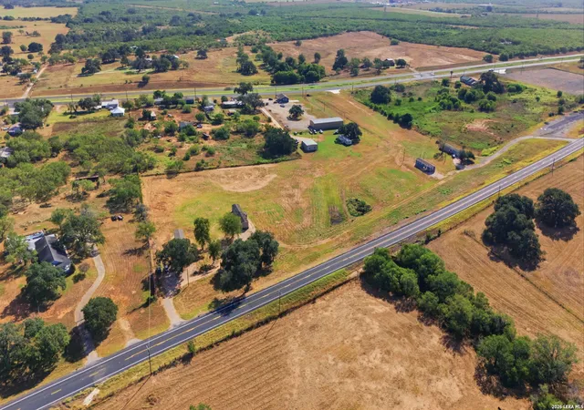 Photo 4 of Land for sale at 283 Bus Loop 181 S, Floresville, TX 78114 | MLS# 2014913 | Listing updated on 2026-09-19