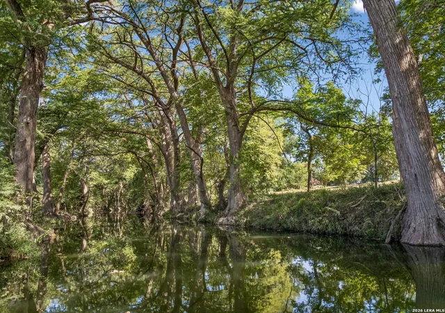 Photo 3 of House for sale at 2007 County Rd 271, Rio Medina, TX 78066 | MLS# 2014930 | Listing updated on 2026-09-19