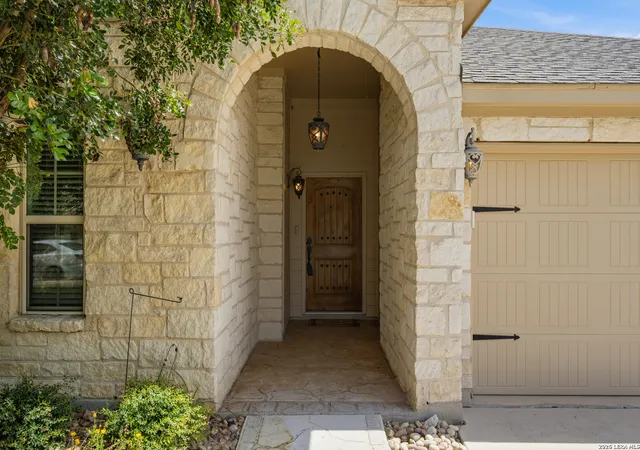 Photo 3 of Single family home for sale at 120 Pilsen Dr, Boerne, TX 78006 | MLS# 2014949 | Listing updated on 2026-09-11