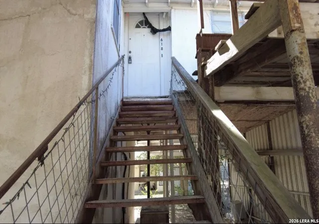 Listing Photo 2 - Condo for sale in building located at 618 S 6th St, Kenedy, TX 78119 - Unit #