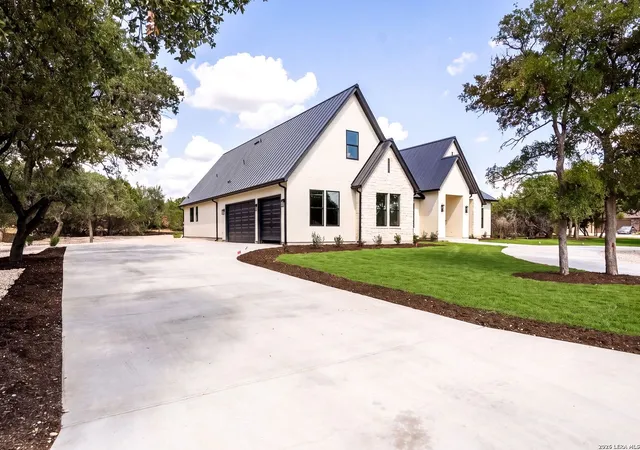 Photo 3 of Single family home for sale at 31422 Stephanie Way, Boerne, TX 78015 | MLS# 2014984 | Listing updated on 2026-09-16