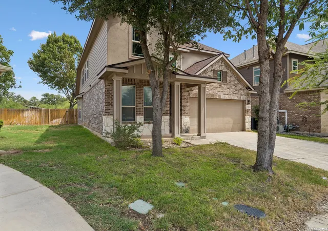 Photo 3 of Single family home for sale at 5811 Akin Pl, San Antonio, TX 78261 | MLS# 2014995 | Listing updated on 2026-09-19