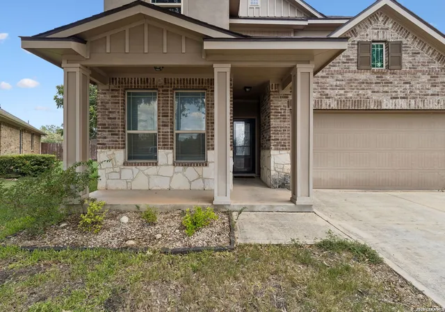 Photo 4 of Single family home for sale at 5811 Akin Pl, San Antonio, TX 78261 | MLS# 2014995 | Listing updated on 2026-09-19