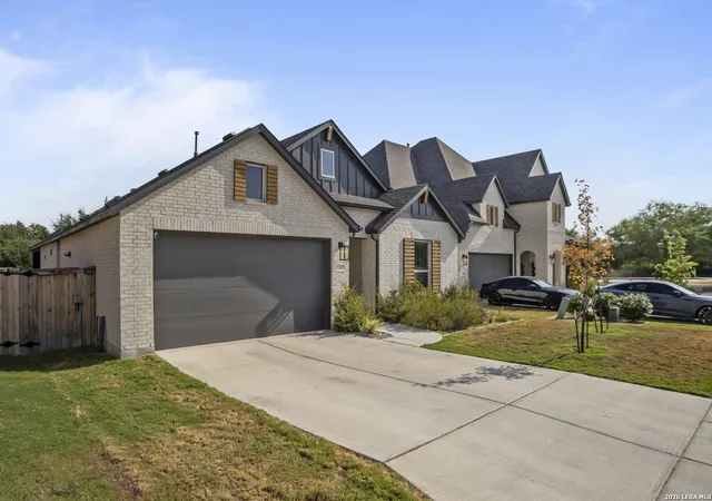Photo 3 of Single family home for sale at 1307 Malou Ml, San Antonio, TX 78224 | MLS# 2014999 | Listing updated on 2026-09-19