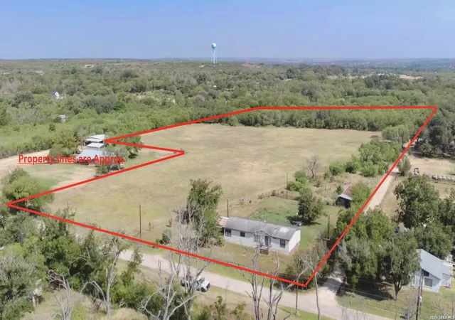 Photo 1 of Sale Pending at 605 W County Rd 678, Natalia, TX 78059 | MLS# 2015004 | Listing updated on 2026-09-14