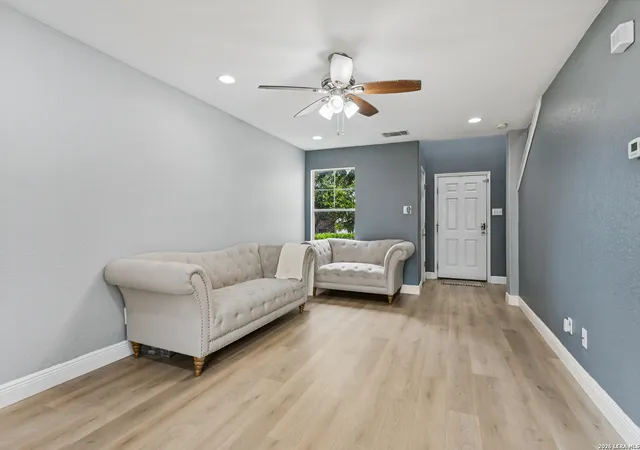 Photo 4 of Single family home for sale at 5625 Poppy Seed Run, Leon Valley, TX 78238 | MLS# 2015023 | Listing updated on 2026-09-19
