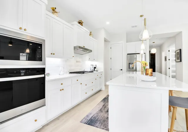 Photo 4 of Single family home for sale at 1604 Dancing Oak Ln, San Marcos, TX 78666 | MLS# 2015031 | Listing updated on 2026-09-19