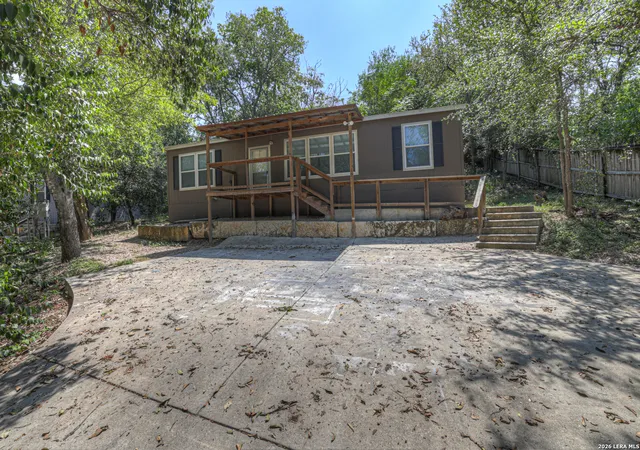 Photo 1 of Single family home for sale at 167 Deer Ln, New Braunfels, TX 78130 | MLS# 2015032 | Listing updated on 2026-09-19