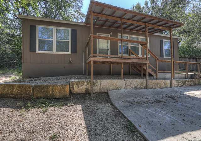 Photo 3 of Single family home for sale at 167 Deer Ln, New Braunfels, TX 78130 | MLS# 2015032 | Listing updated on 2026-09-19