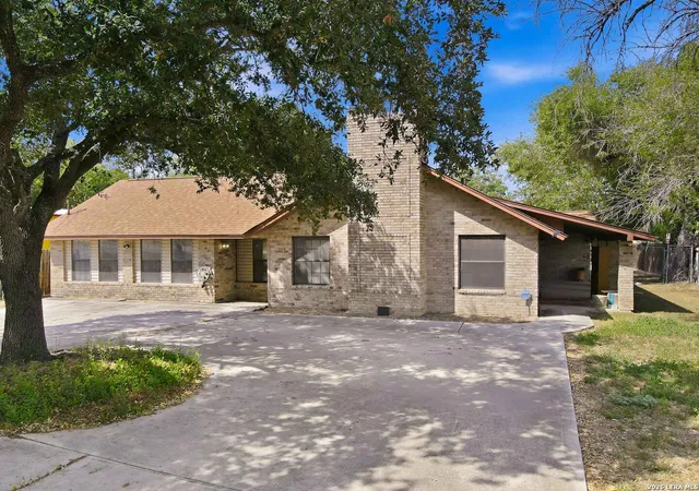 Single family home for sale at 7285 US Hwy 87 E, China Grove, TX 78263 | MLS# 2015039