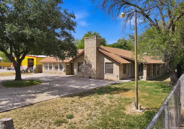 Photo 1 of Single family home for sale at 7285 US Hwy 87 E, China Grove, TX 78263 | MLS# 2015039 | Listing updated on 2026-09-18