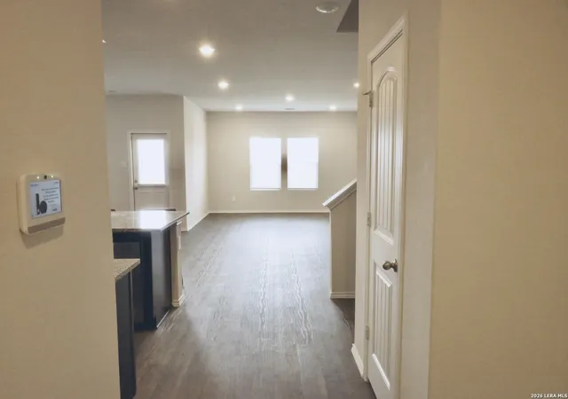Photo 4 of Single family home for sale at 828 Bahia Pl, Seguin, TX 78155 | MLS# 2015046 | Listing updated on 2026-10-08