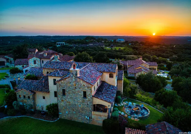 Photo 2 of Single family home for sale at 12 Vittoria Rdg, Boerne, TX 78006 | MLS# 2015050 | Listing updated on 2026-09-19