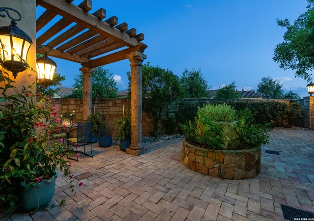 Photo 4 of Single family home for sale at 12 Vittoria Rdg, Boerne, TX 78006 | MLS# 2015050 | Listing updated on 2026-09-19