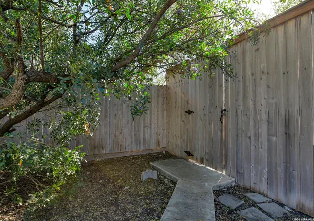 Photo 34 of Single family home for sale at 118 Bethany Pl, San Antonio, TX 78201 | MLS# 2015055 | Listing updated on 2026-09-19