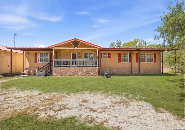 Photo 1 of Single family home for sale at 994 Quail Run, Lytle, TX 78052 | MLS# 2015113 | Listing updated on 2026-09-19