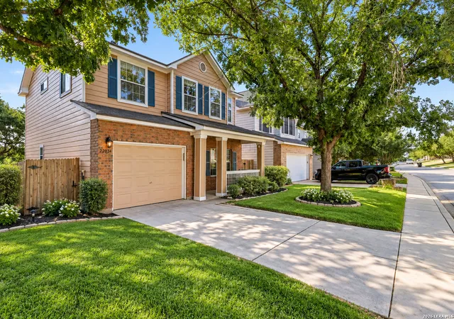 Photo 3 of Single family home for sale at 22034 Goldcrest Run, San Antonio, TX 78260 | MLS# 2015114 | Listing updated on 2026-09-19