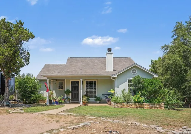 Photo 2 of Single family home for sale at 2092 Stallion Springs Dr, Fischer, TX 78623 | MLS# 2015123 | Listing updated on 2026-09-19