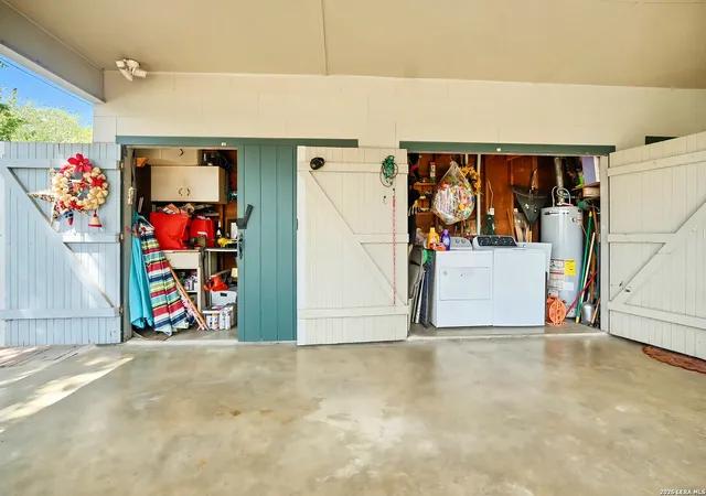 Photo 4 of Single family home for sale at 539 Crestview Dr, San Antonio, TX 78201 | MLS# 2015135 | Listing updated on 2026-09-22