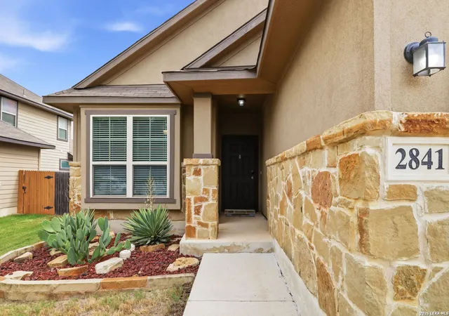 Photo 3 of Single family home for sale at 2841 Silo Turn, New Braunfels, TX 78130 | MLS# 2015142 | Listing updated on 2026-09-10