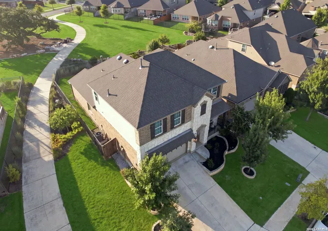 Photo 4 of Single family home for sale at 2182 Indigobush Dr, New Braunfels, TX 78132 | MLS# 2015147 | Listing updated on 2026-09-10