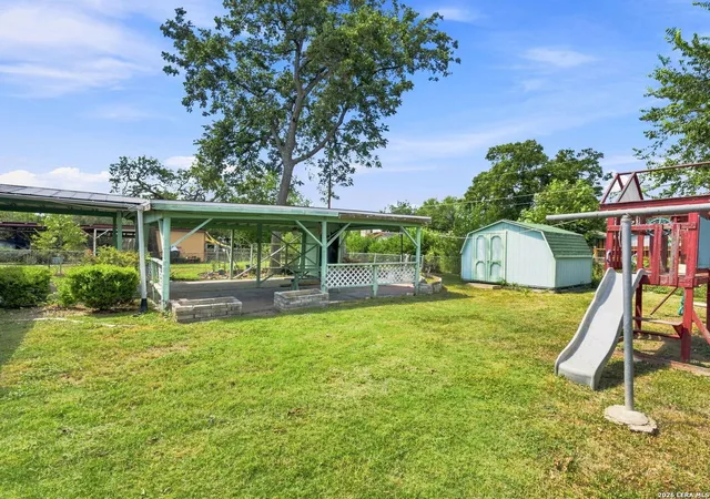 Photo 19 of Single family home for sale at 831 Brady, San Antonio, TX 78207 | MLS# 2015176 | Listing updated on 2026-09-20