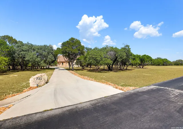 Photo 3 of Single family home for sale at 731 Rio Azul Dr, Pipe Creek, TX 78063 | MLS# 2015181 | Listing updated on 2026-09-29