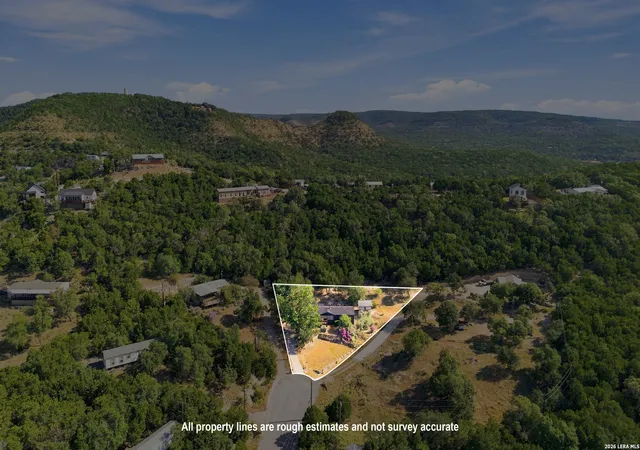 Photo 31 of Single family home for sale at 410 Duck Mountain Ln, Canyon Lake, TX 78133 | MLS# 2015183 | Listing updated on 2026-09-09