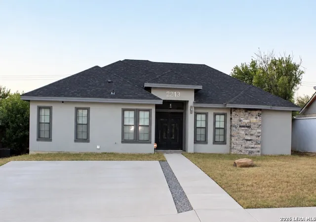 Photo 1 of Single family home for sale at 2213 Willow Trl Dr, Eagle Pass, TX 78852 | MLS# 2015184 | Listing updated on 2026-09-09